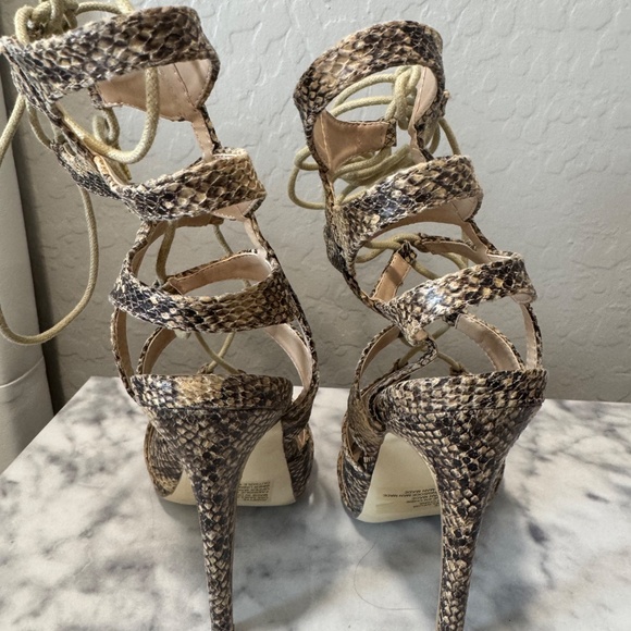 Heels - Picture 3 of 3